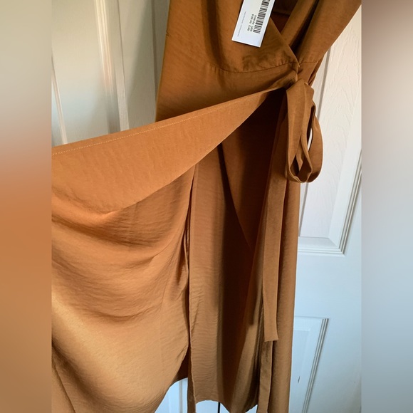 FRANK & OAK-crossover wrapped-tie velvet satin dress in Rich Chestnut-Size S NWT - Picture 9 of 11